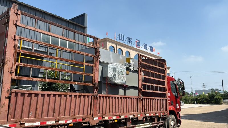 金日發(fā)貨！3立方平流式溶氣氣浮機(jī)助力水產(chǎn)加工污水處理 (2).JPG